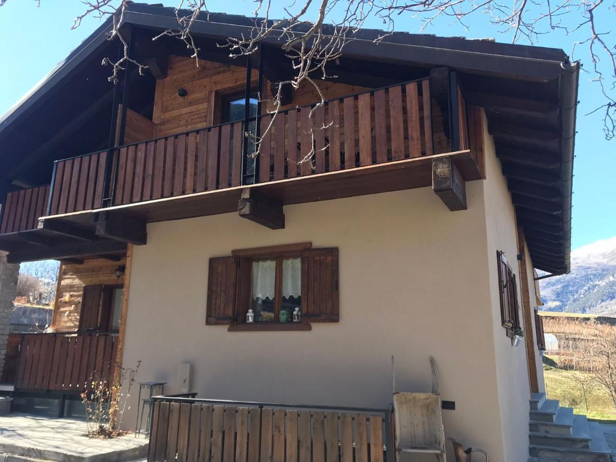 A Casa Da Elide Hotel Aymavilles Bagian luar foto