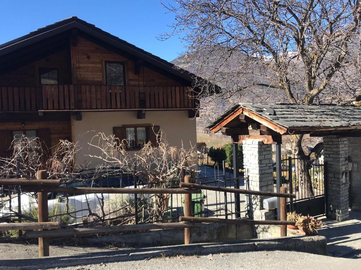 A Casa Da Elide Hotel Aymavilles Bagian luar foto